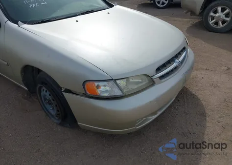 1998 Nissan Altima Gle/Gxe/Se/Xe from USA, damaged, VIN 1N4DL01DXWC253625